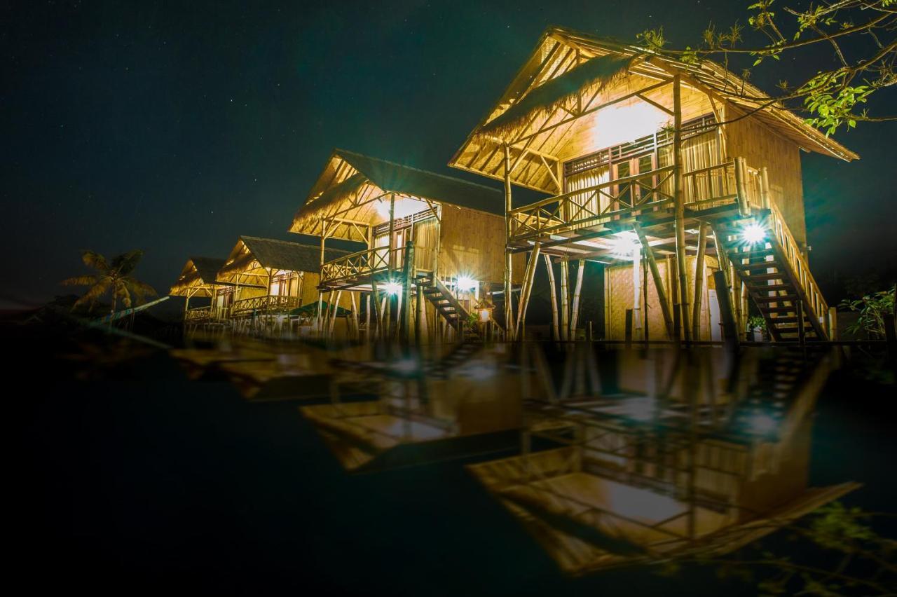 Pondok Bamboo Villa Batununggul エクステリア 写真